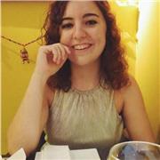 Estudiante de educación primaria que ofrece repaso escolar